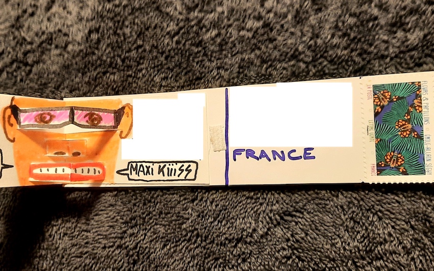 maxi-kiss2